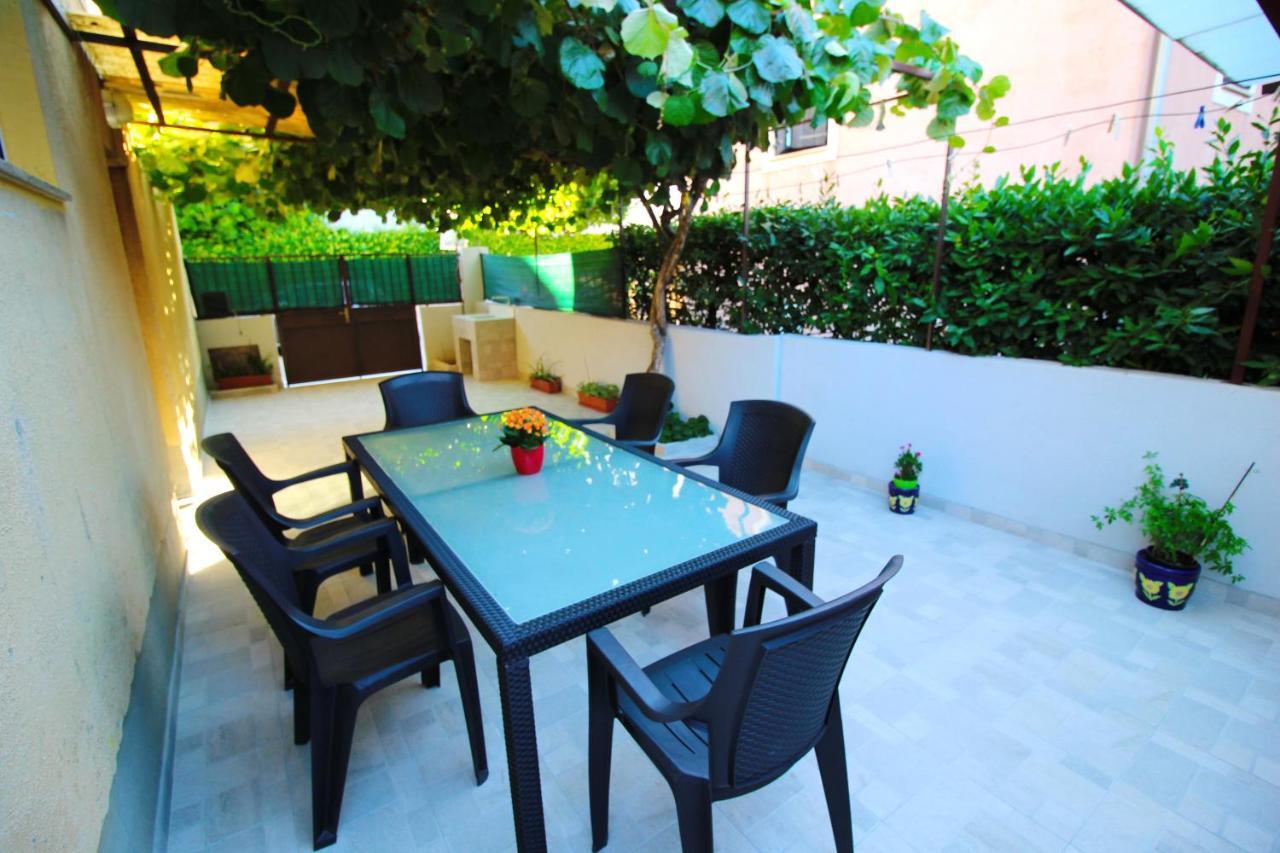 Apartment Zara Luaran gambar